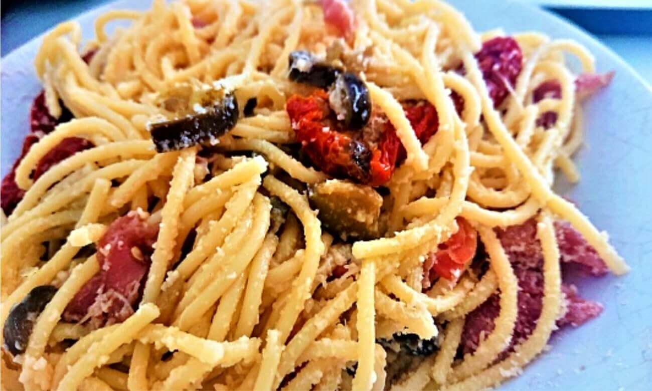 Spaghetti con Melanzane e pomodorini