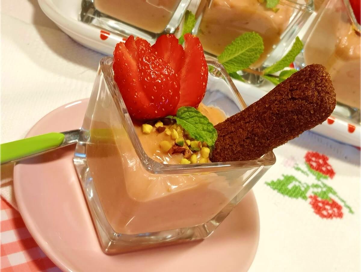 Crema monoporzione alla fragola