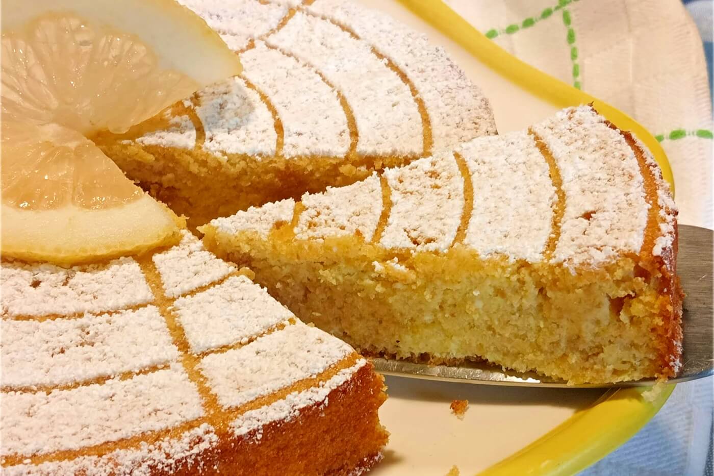 Torta divina al limone
