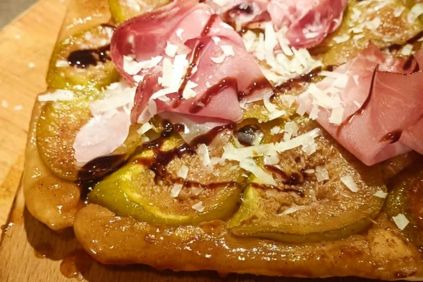 Torta tatin salata