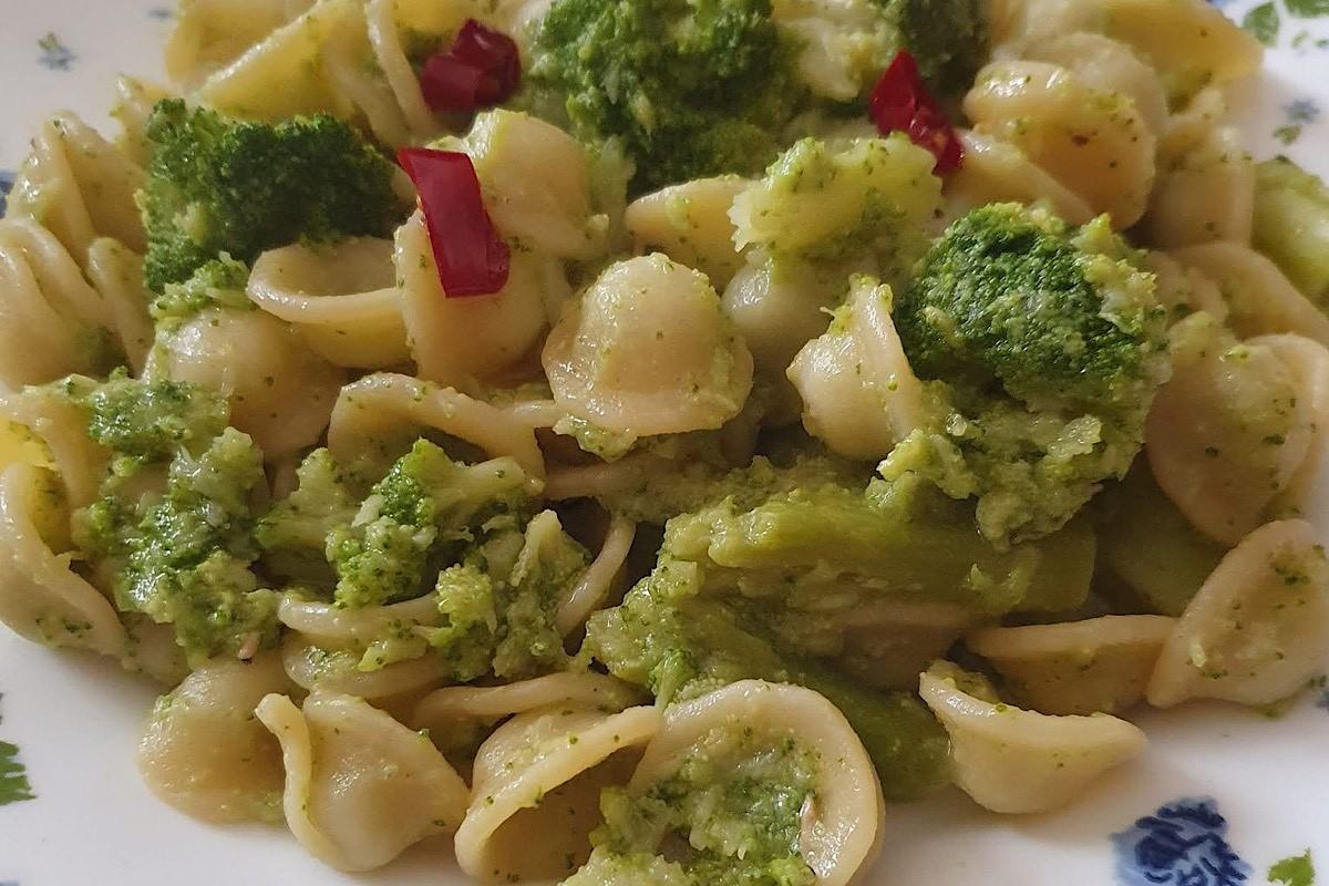 orecchiette con broccoli