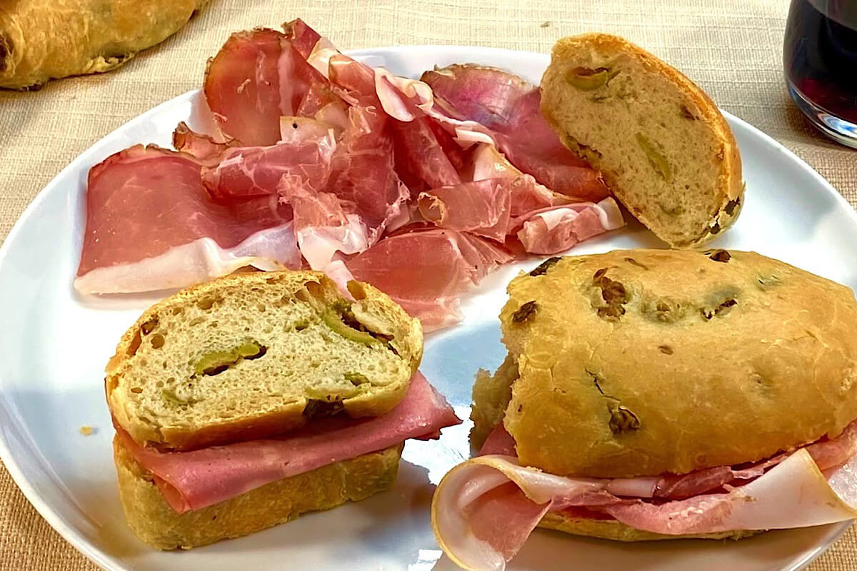 Pan di olive