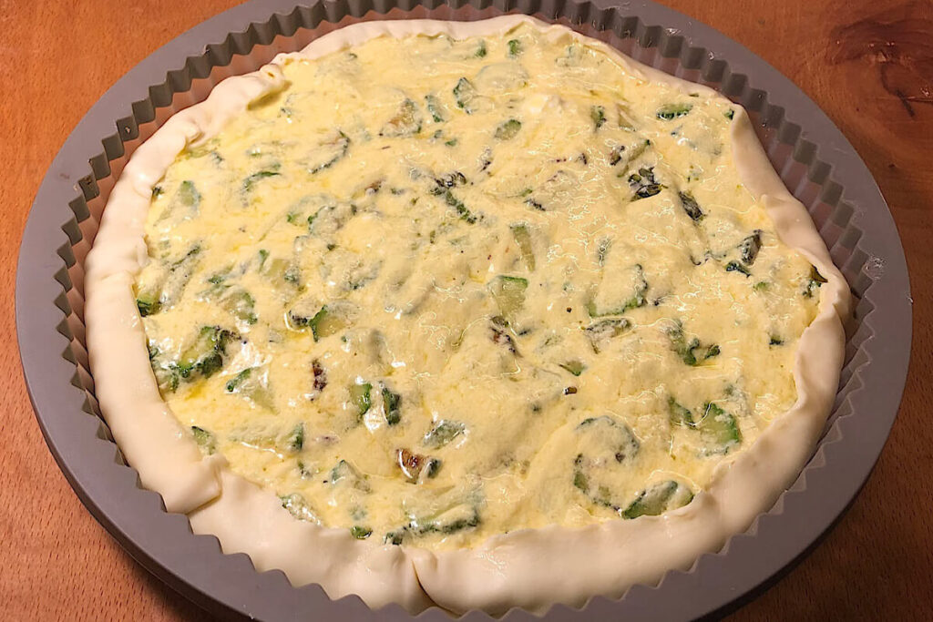 Torta di asparagi salmone e zucchine