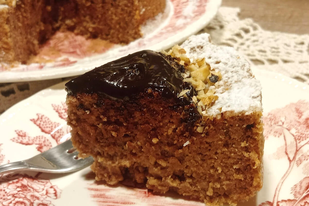 Torta soffice alle noci e crema di marroni